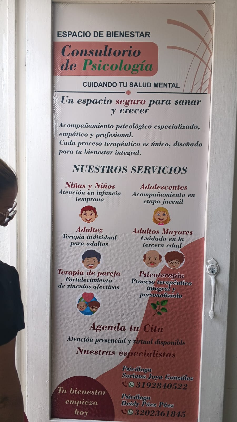 Avisos metálicos personalizados
